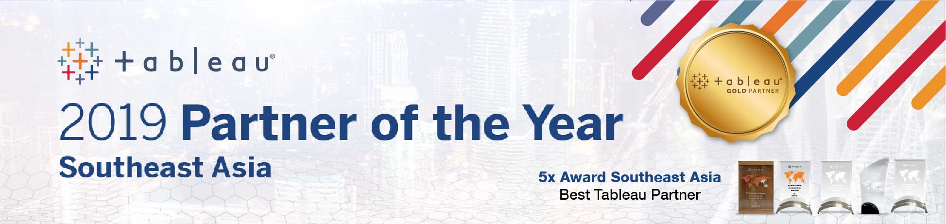 2019-Partner-of-the-year-Piala-03k